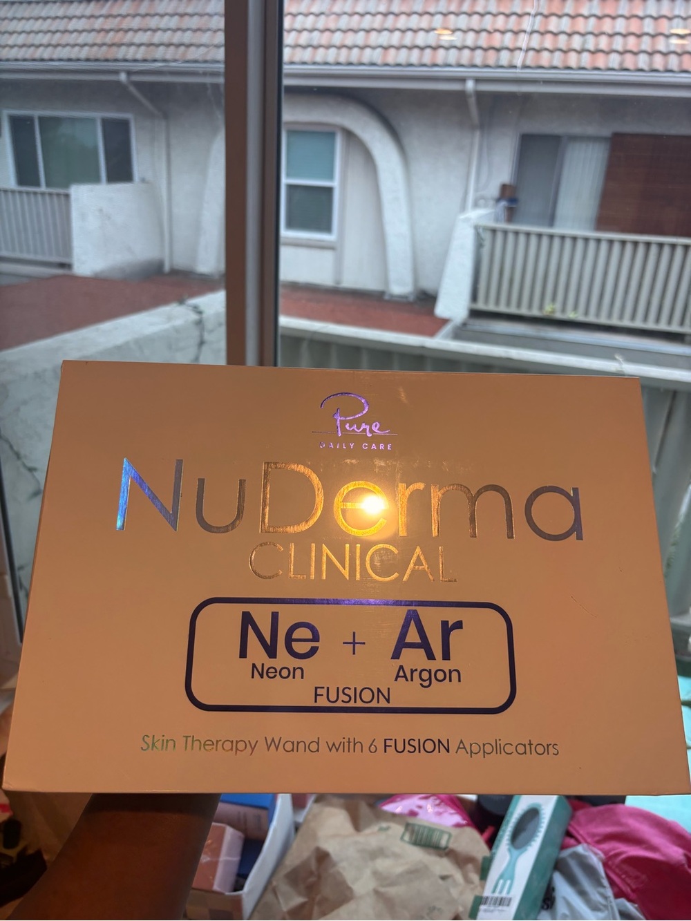 NuDerma Clinical Neon Skin Therapy Wand - Gold